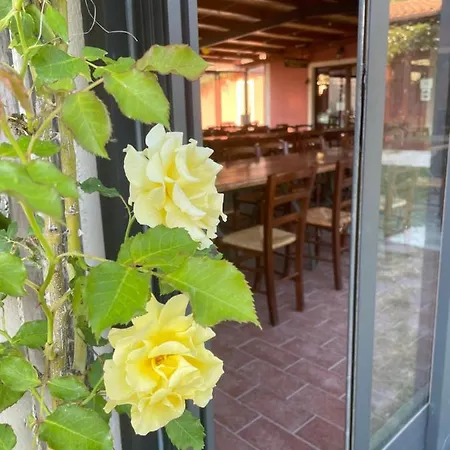 La E Bella Feriegård Fabriano